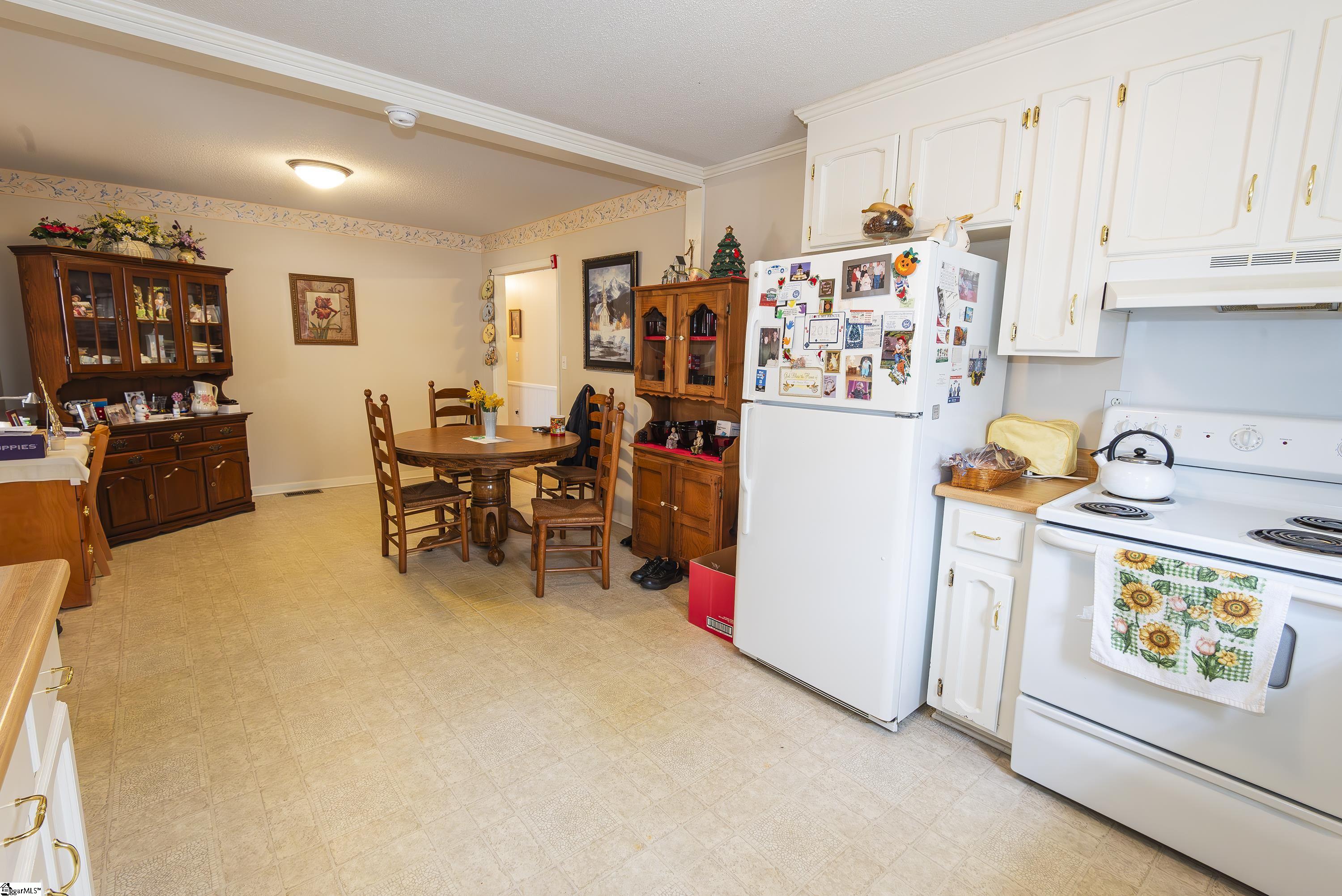 219 Lockhart Circle