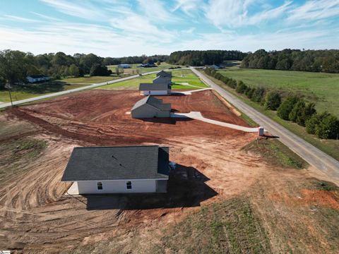 A home in Laurens