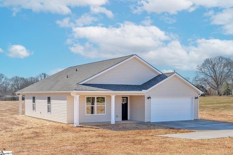 A home in Laurens