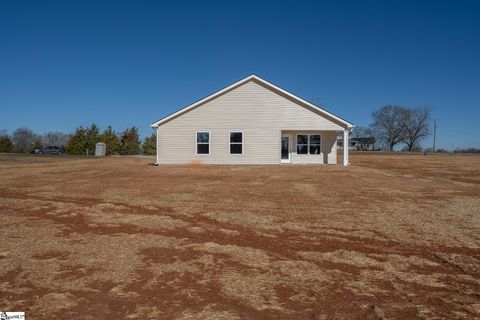 A home in Laurens