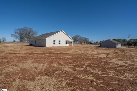 A home in Laurens