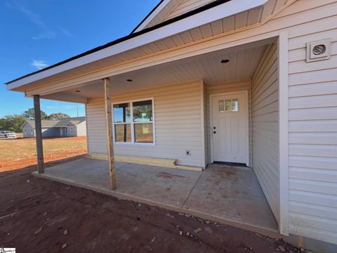 A home in Laurens