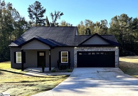 A home in Cowpens