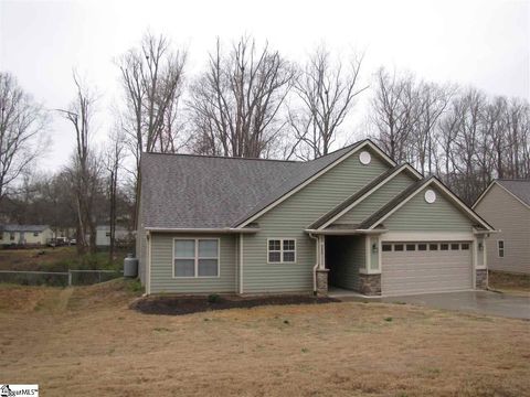 A home in Landrum