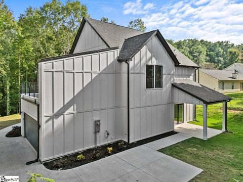 A home in Easley