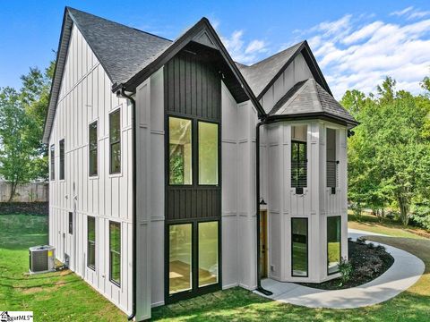 A home in Easley