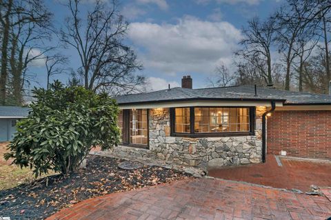 A home in Easley