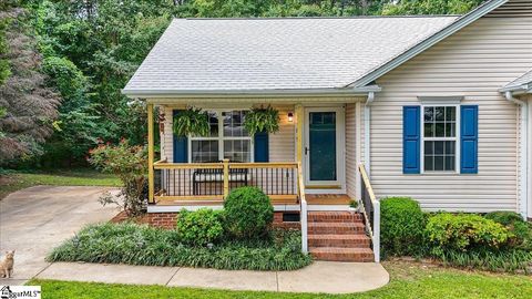 A home in Easley