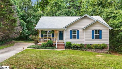 A home in Easley