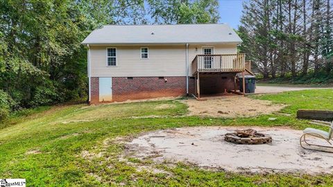 A home in Easley