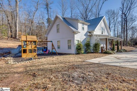 A home in Easley