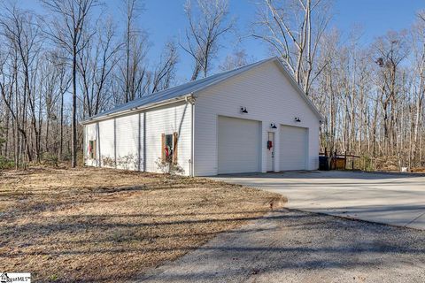 A home in Easley