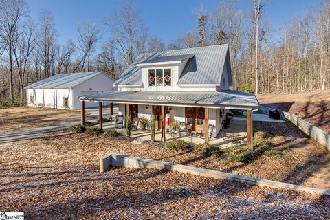 A home in Easley