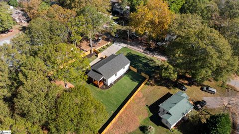 A home in Easley