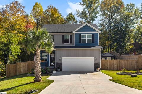 A home in Easley