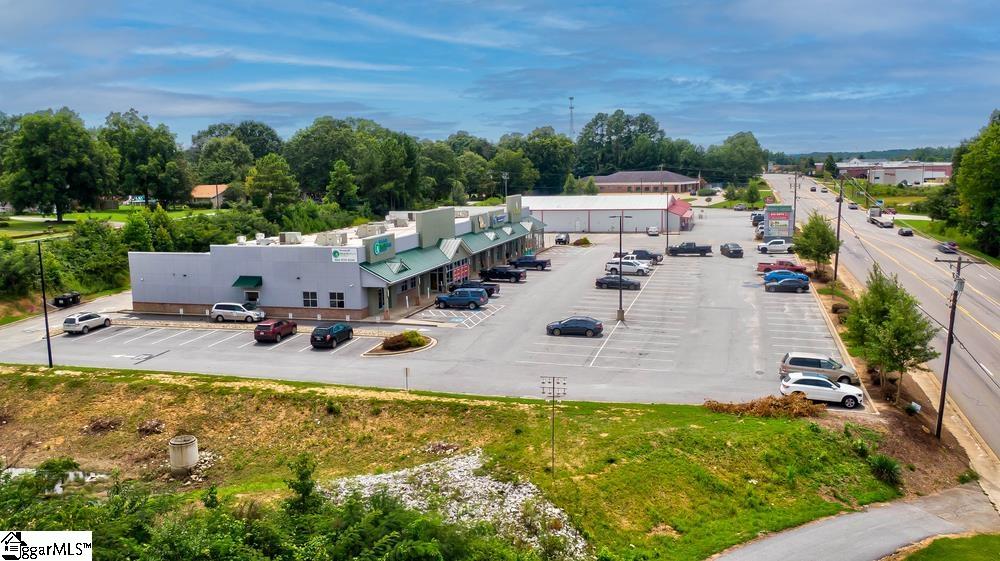 10185 Highway 221