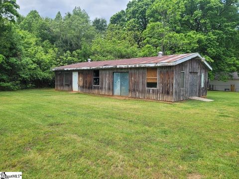 A home in Inman