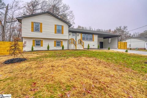 A home in Taylors