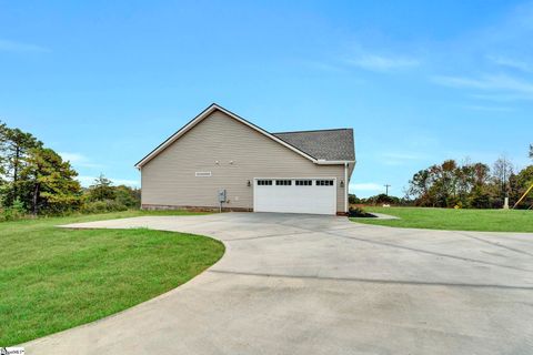 A home in Gray Court