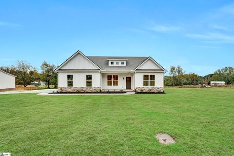 A home in Gray Court