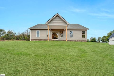 A home in Gray Court