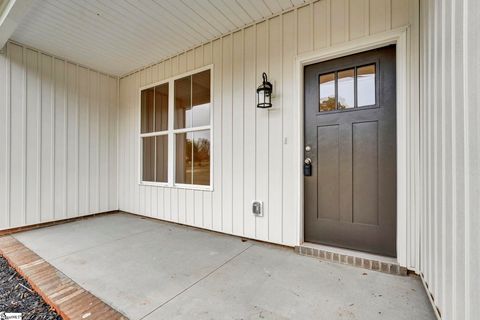 A home in Gray Court