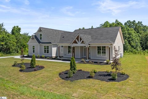 Single Family Residence in Landrum SC 1509 Blackstock Road.jpg