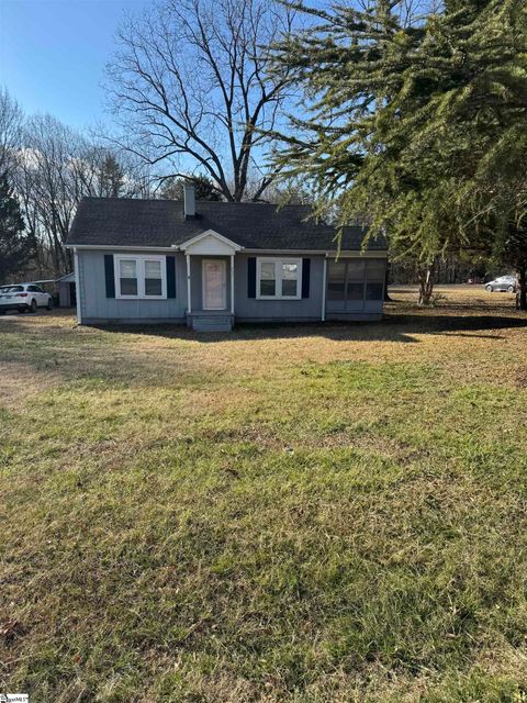 A home in Easley