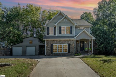 A home in Taylors