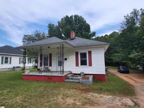 A home in Laurens