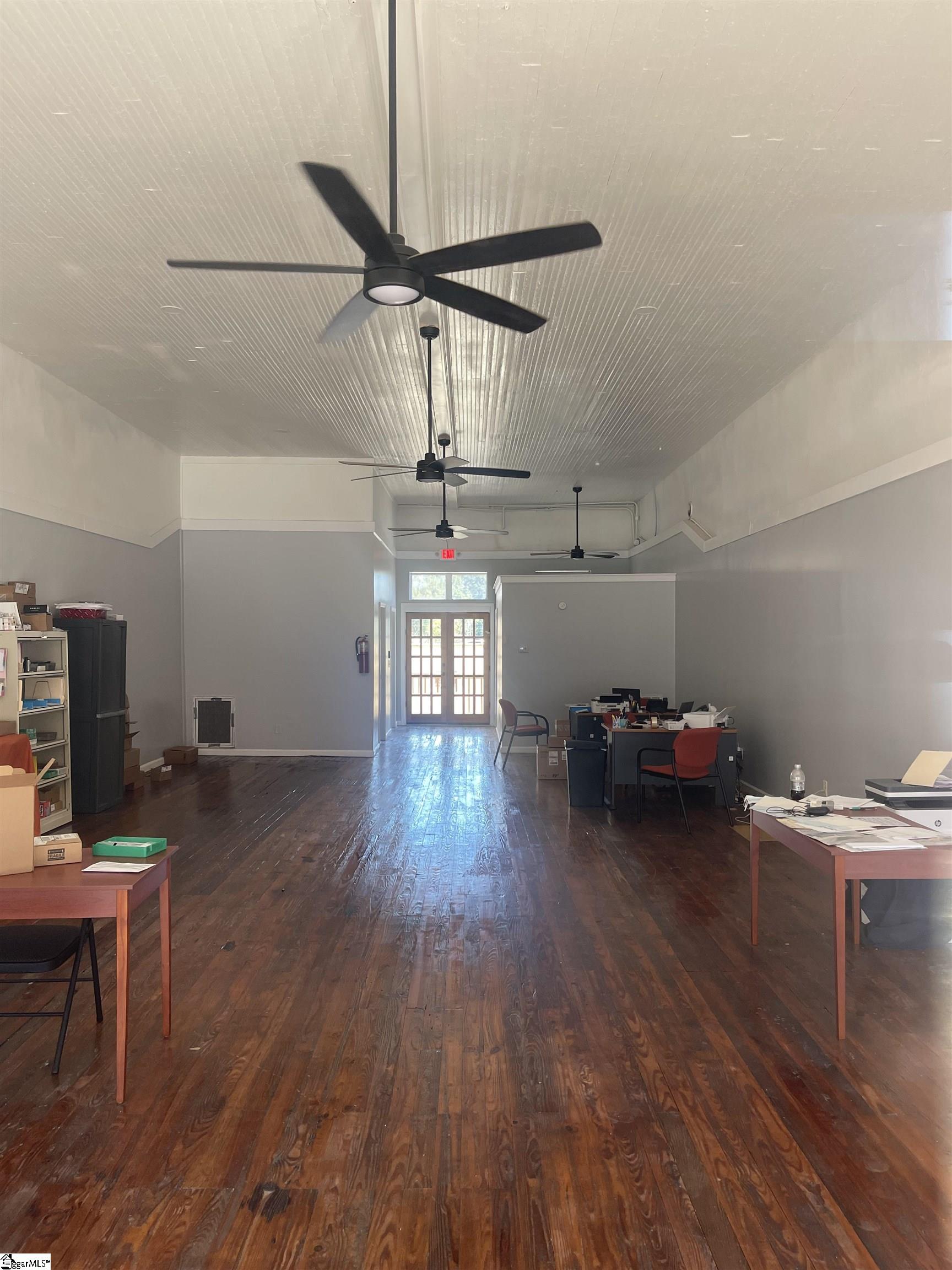 Clinton, South Carolina 29325, United States, ,Commercial,Active,36007