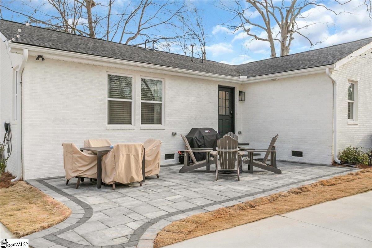 Greenville, South Carolina 29607, United States, 3 Bedrooms Bedrooms, ,2 BathroomsBathrooms,Residential,Contingent,10545