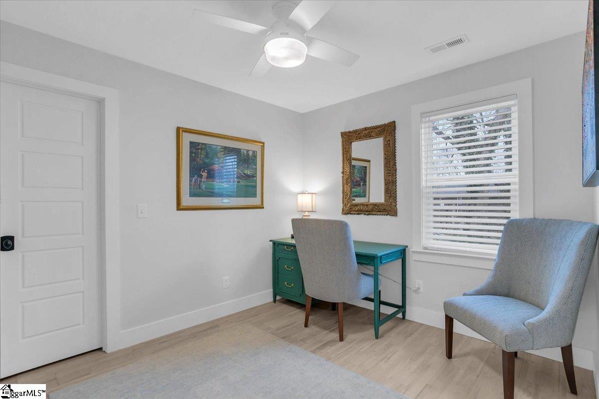 Greenville, South Carolina 29607, United States, 3 Bedrooms Bedrooms, ,2 BathroomsBathrooms,Residential,Contingent,10545