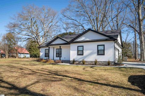 A home in Roebuck