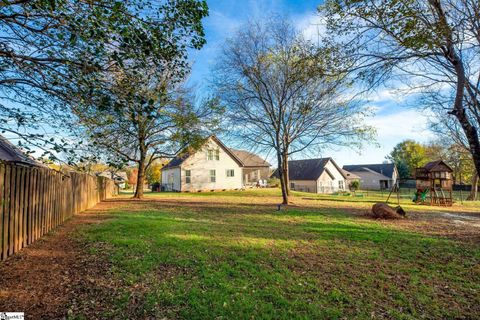 A home in Woodruff