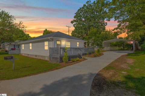 A home in Chesnee