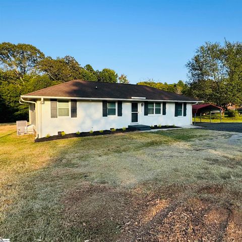 A home in Laurens