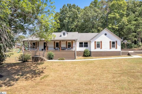 A home in Easley