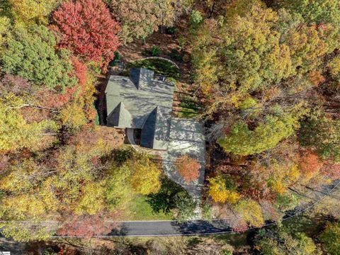 A home in Landrum