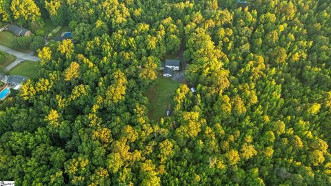 A home in Laurens