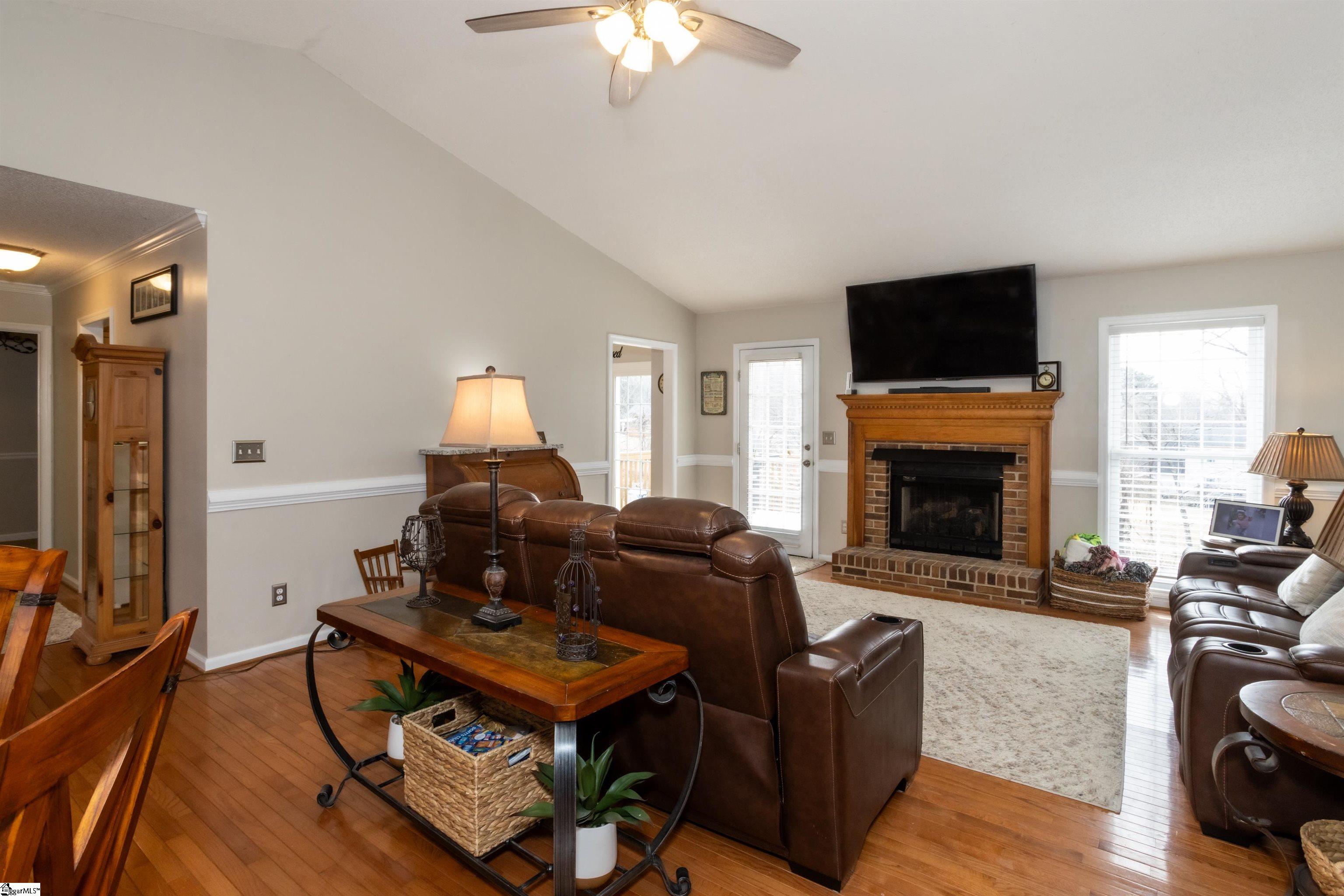 Greer, South Carolina 29651, United States, 3 Bedrooms Bedrooms, ,2 BathroomsBathrooms,Residential,Contingent,14828