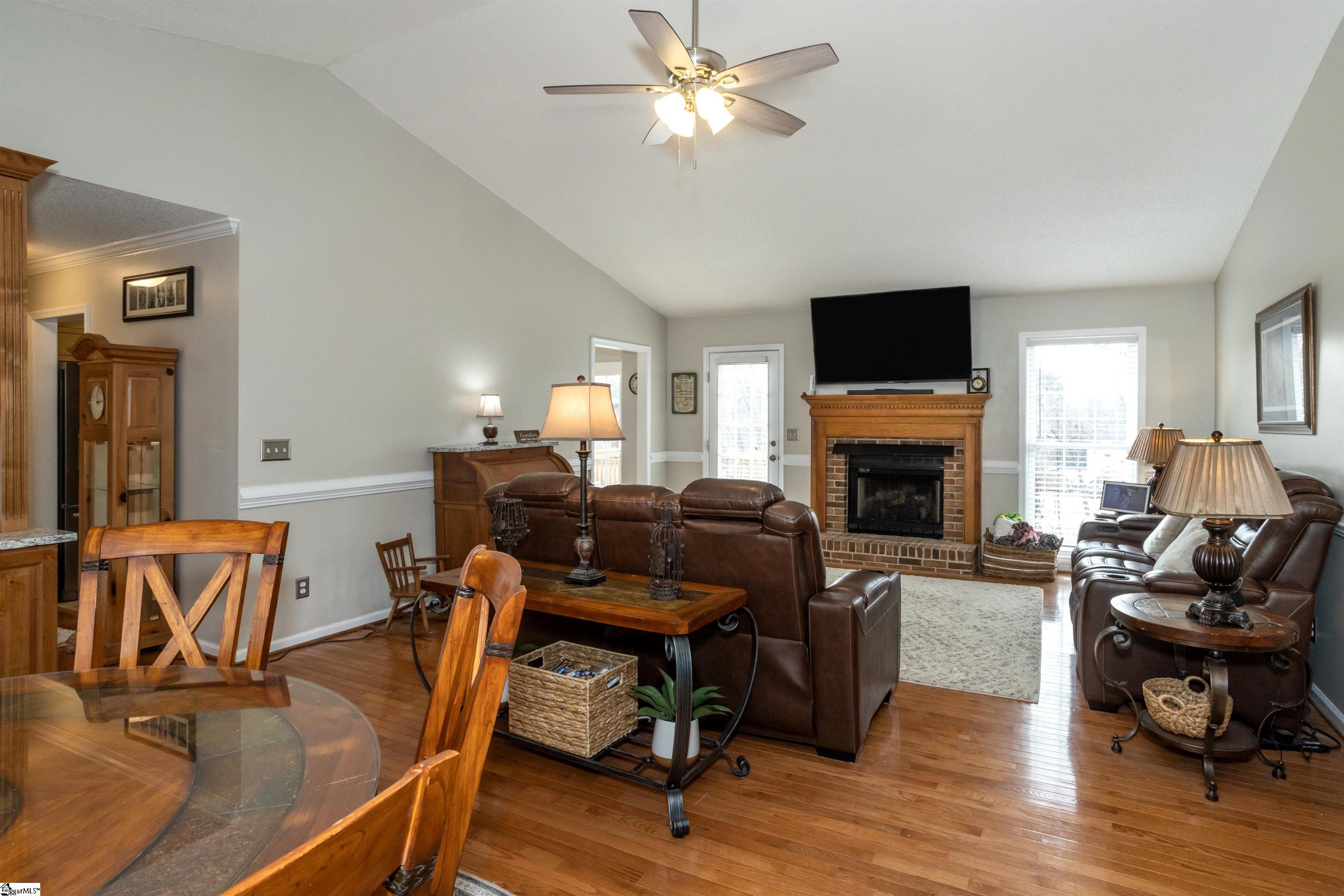 Greer, South Carolina 29651, United States, 3 Bedrooms Bedrooms, ,2 BathroomsBathrooms,Residential,Contingent,14828