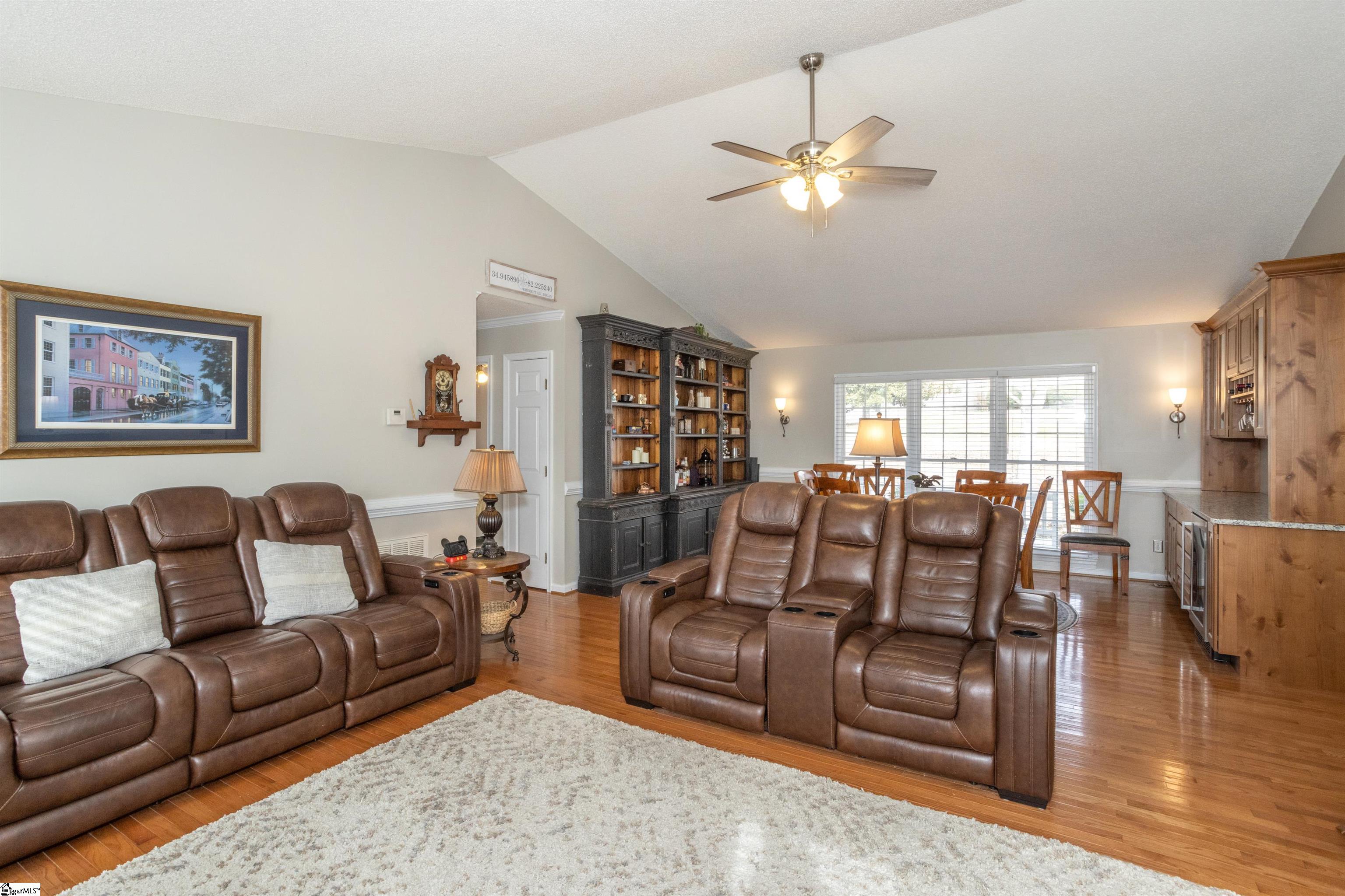 Greer, South Carolina 29651, United States, 3 Bedrooms Bedrooms, ,2 BathroomsBathrooms,Residential,Contingent,14828