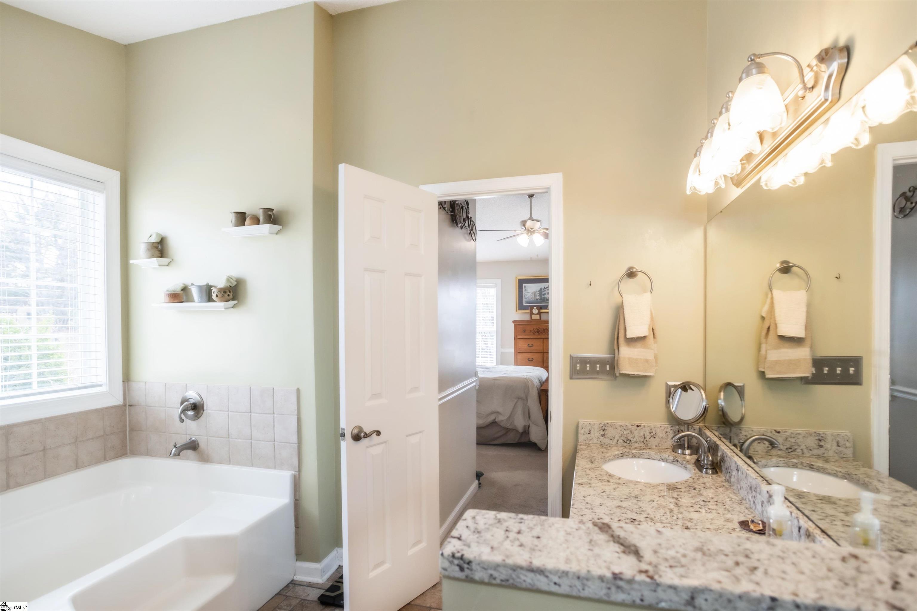 Greer, South Carolina 29651, United States, 3 Bedrooms Bedrooms, ,2 BathroomsBathrooms,Residential,Contingent,14828