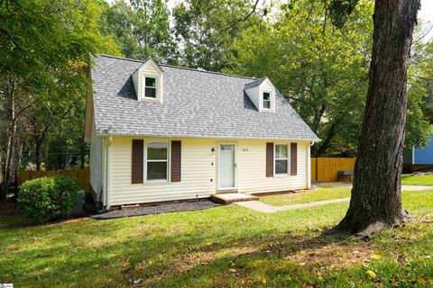 A home in Easley