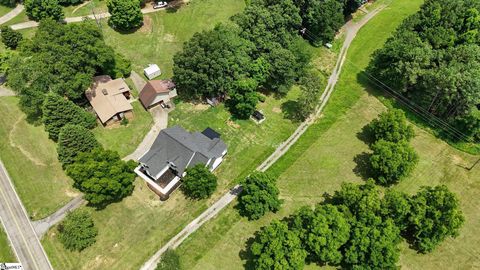 A home in Easley