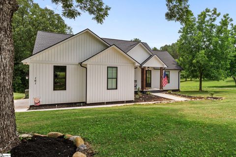 A home in Easley