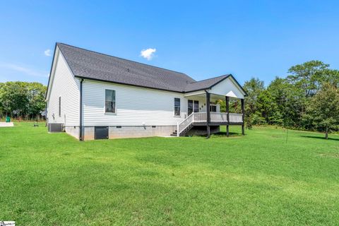 A home in Woodruff