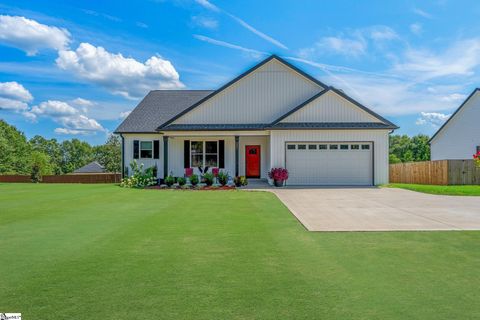 A home in Woodruff