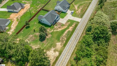 A home in Woodruff